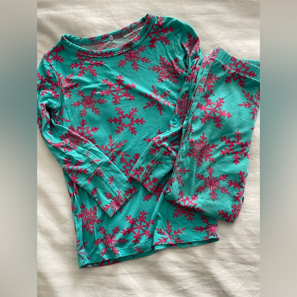 Posh Peanut snowflake top and bottom